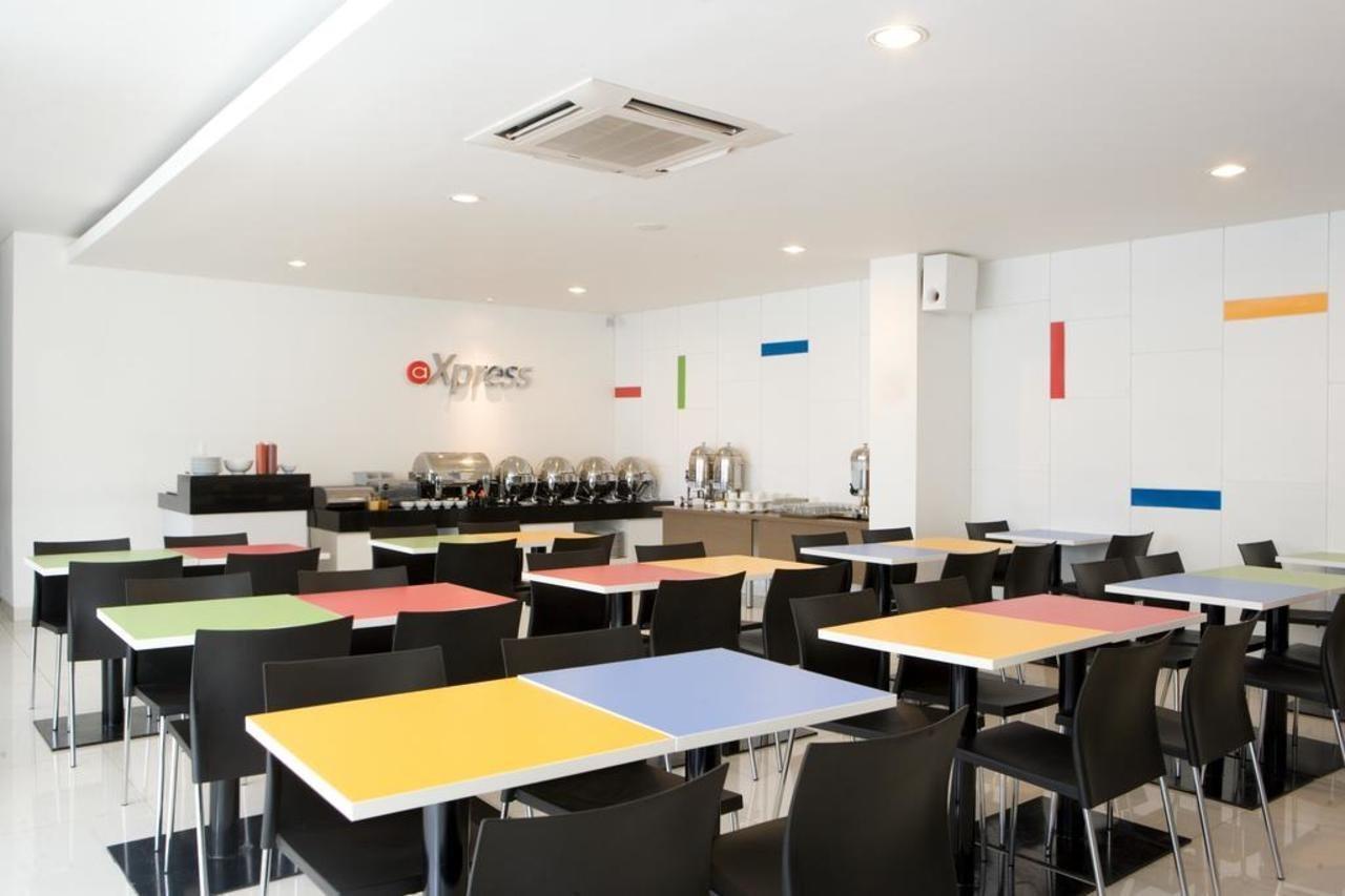 Amaris Hotel Senen Джакарта Екстериор снимка